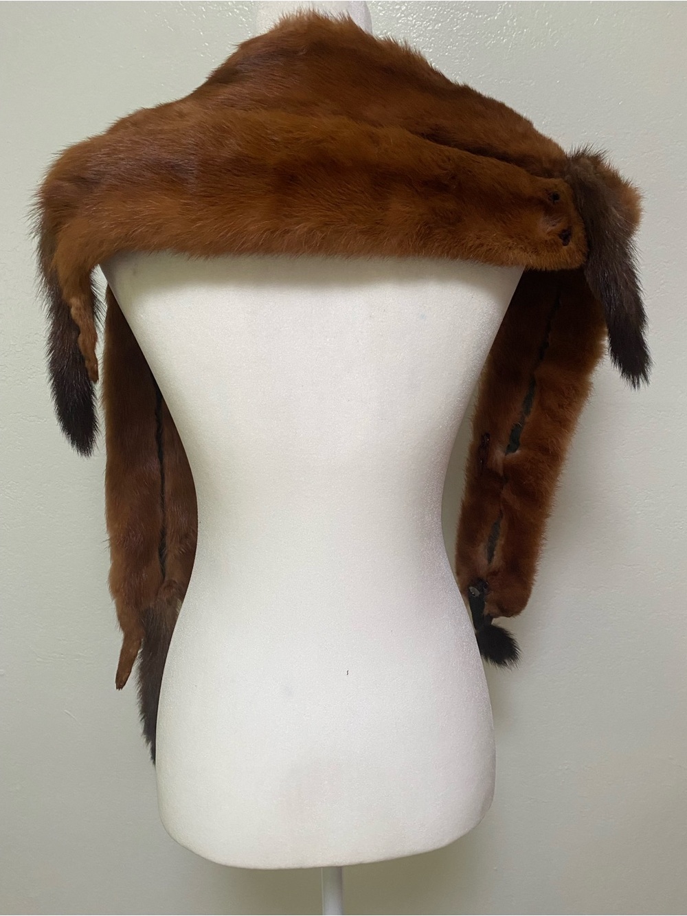 Vintage 5’ 4-Pelt Whole Mink Fur Stole
